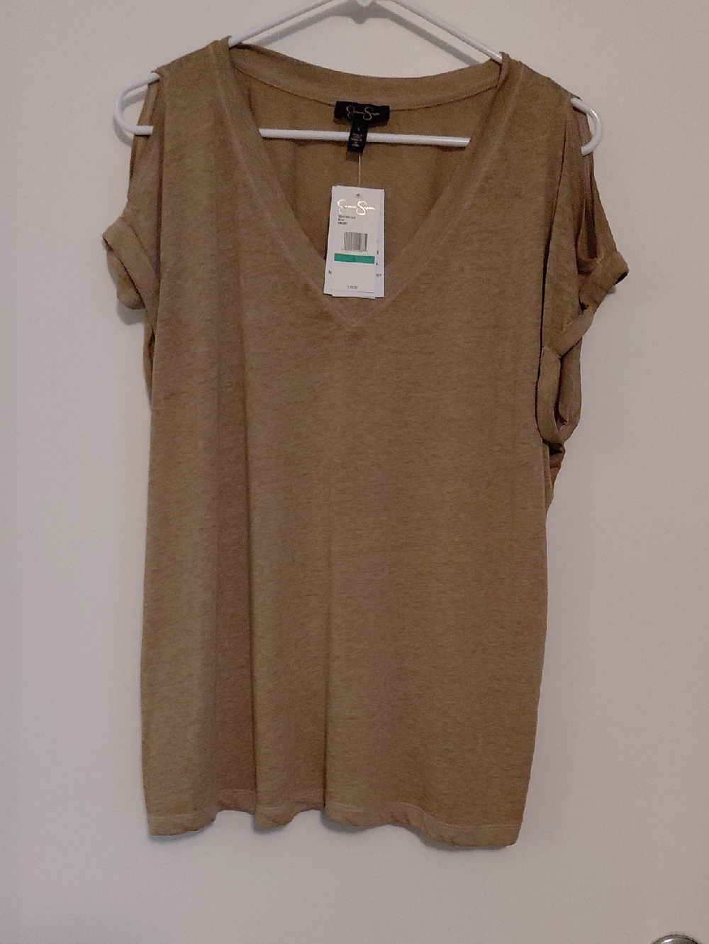 NWT Jessica Simpson,V Neck, Cold Shoulder Short Sleeve. Size Large. Color Tan